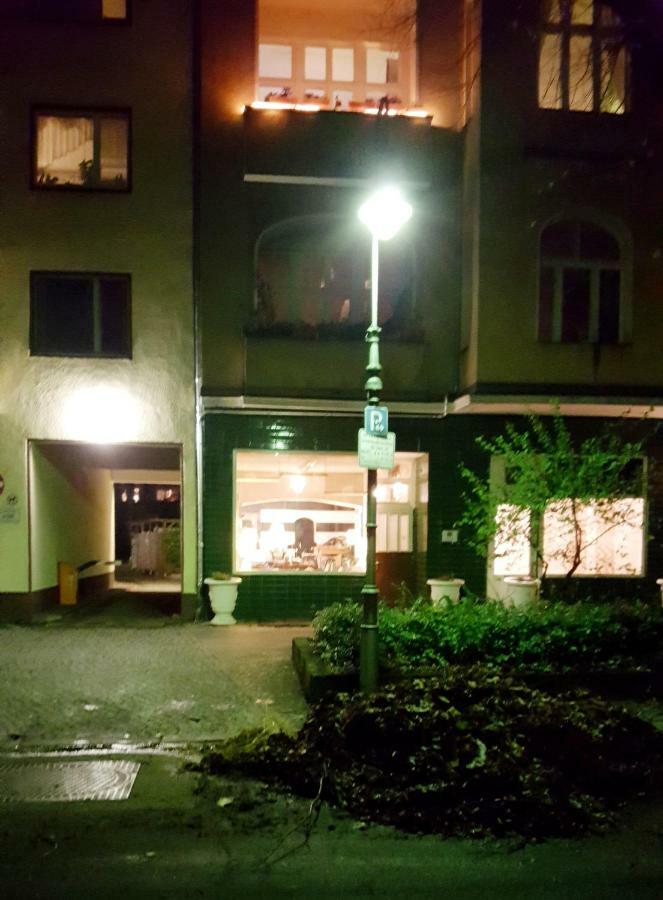 Studio City West Berlin Luaran gambar